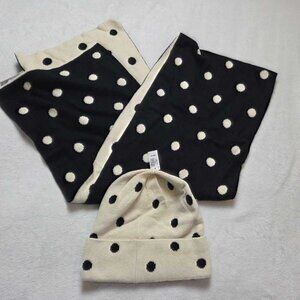 New women's Gap matching black & ivory polka dot scarf & beanie set